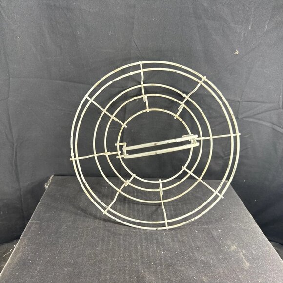 Vtg 8 Glass/Slot Metal Wire Basket Carrier Caddy White Kitchen Server Decor - Picture 5 of 6